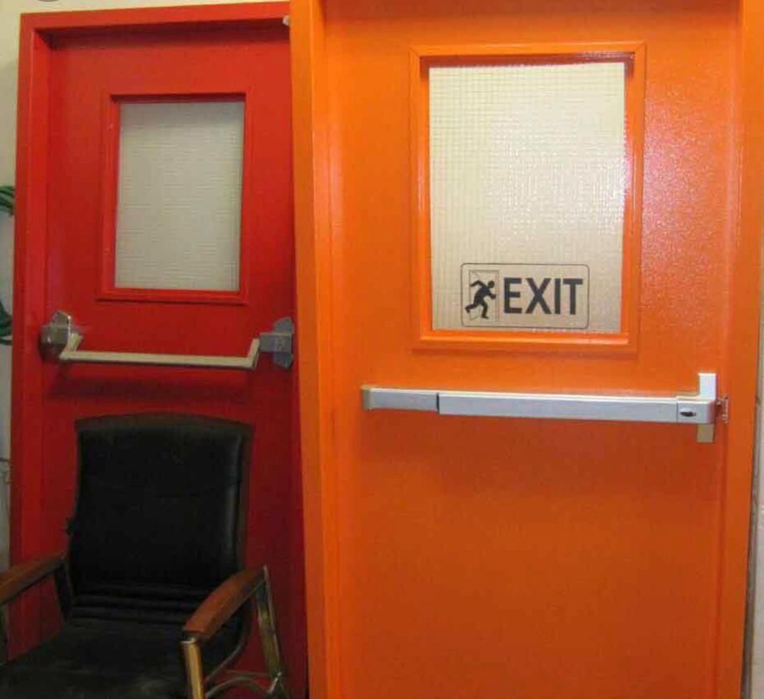 درب ضدحریق|مصالح و تجهیزات ساختمان|قم, بنیاد|دیوار