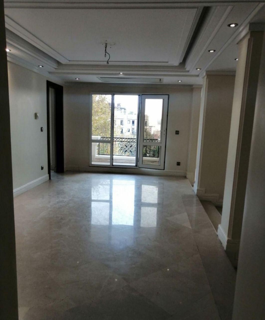 ۲۰۷متر ۳خوابه با ۲پارکینگ