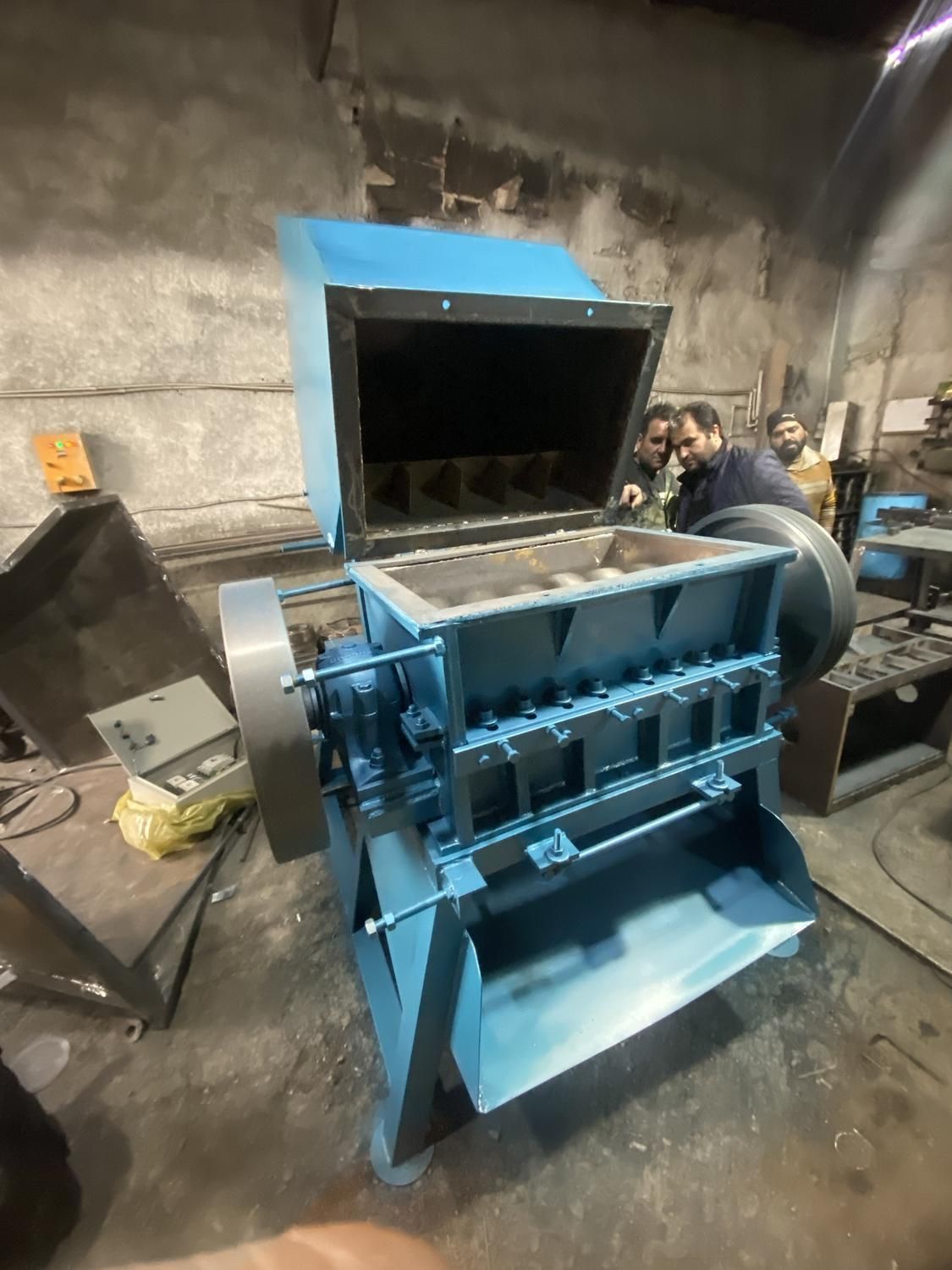 آسیاب سبد میوه 20 لیتری بادی تزریقی پلاستیک شریدر|ماشین‌آلات صنعتی|تهران, شهرک شریفی|دیوار