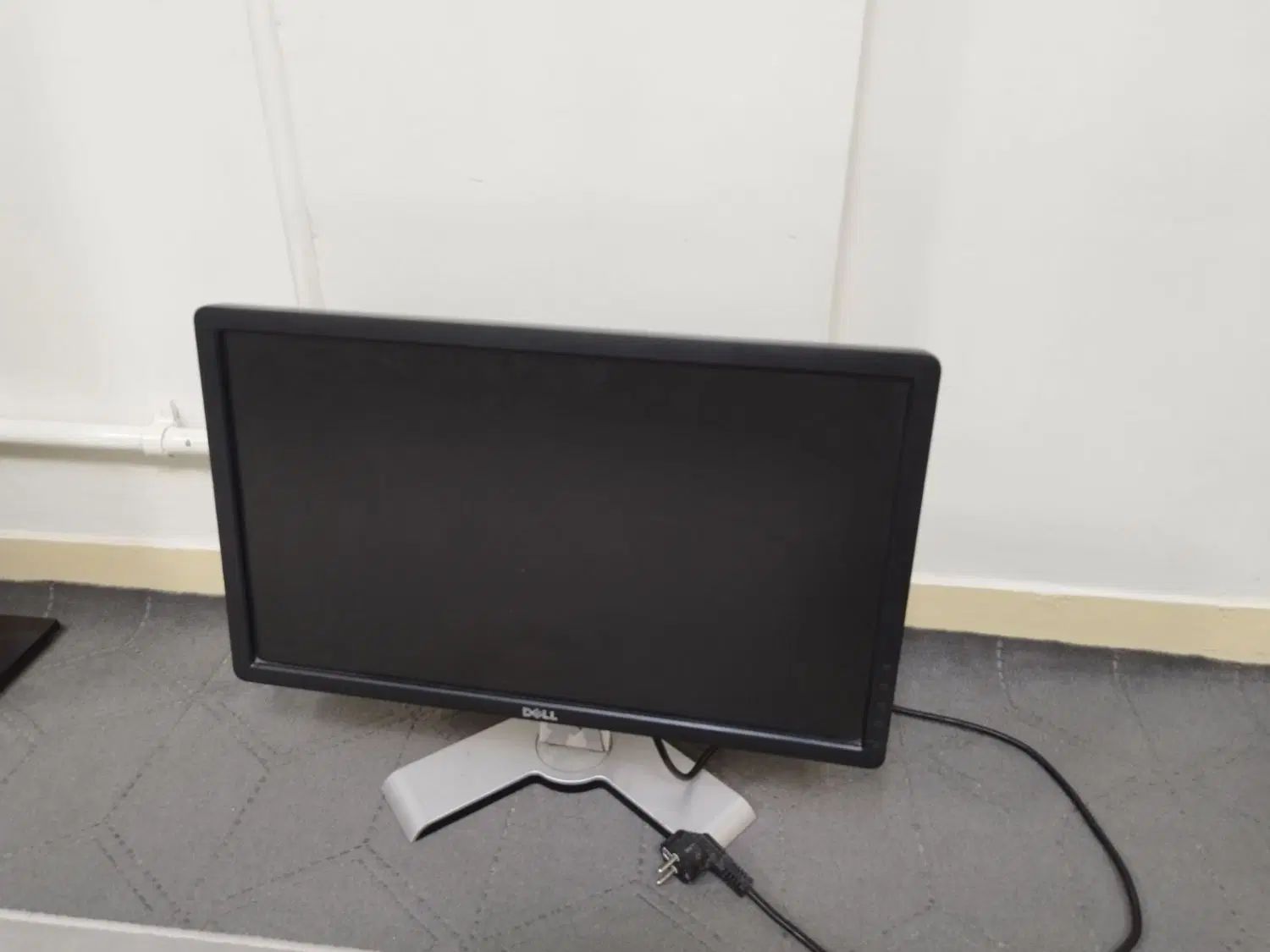 مانیتور۲۲اینچ DELL|قطعات و لوازم جانبی رایانه|تهران, افسریه شمالی|دیوار