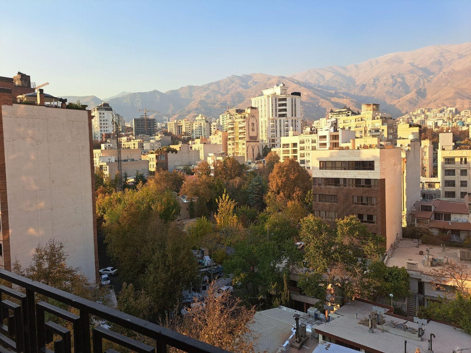 ۴۱۰ متر ۴خواب فرشته تراس بزرگ ویو ابدی