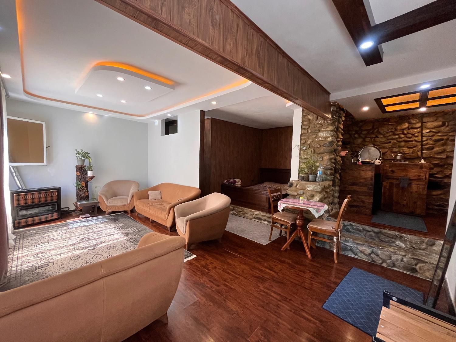 اجاره روزانه واحد لب رودخانه ده برغان|اجارهٔ کوتاه‌مدت آپارتمان و سوئیت|کرج, باغستان|دیوار