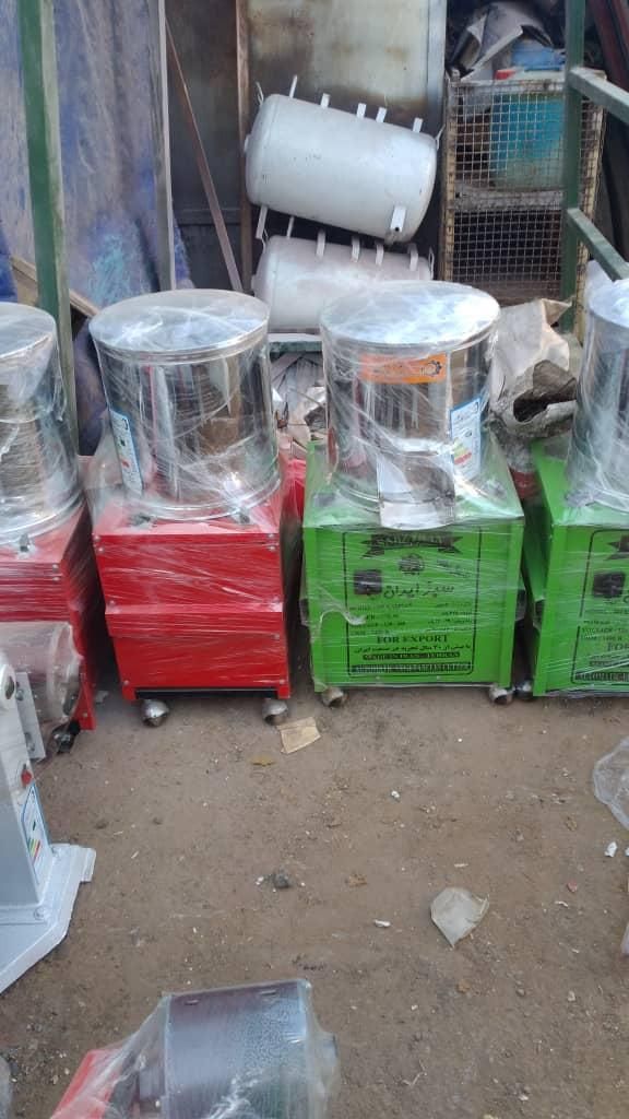 خمیرگیر خانگی و نانوایی سبزی*خردکن*خرد کن سطلی|فروشگاه و مغازه|سنندج, |دیوار