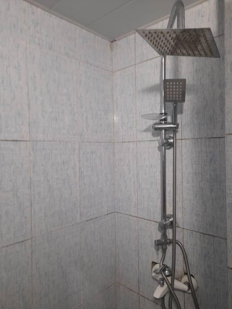 اجاره آپارتمان|اجارهٔ کوتاه‌مدت آپارتمان و سوئیت|رشت, دباغیان|دیوار