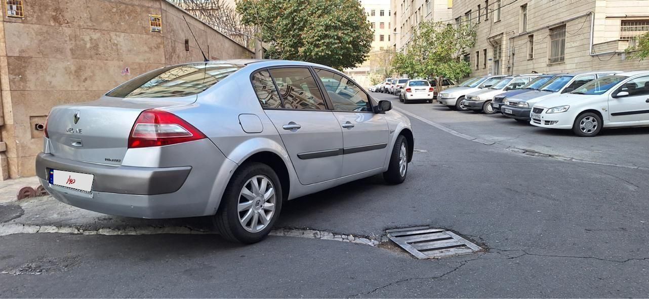 رنو مگان مونتاژ 2000cc، مدل ۱۳۹۰|خودرو سواری و وانت|تهران, صادقیه|دیوار