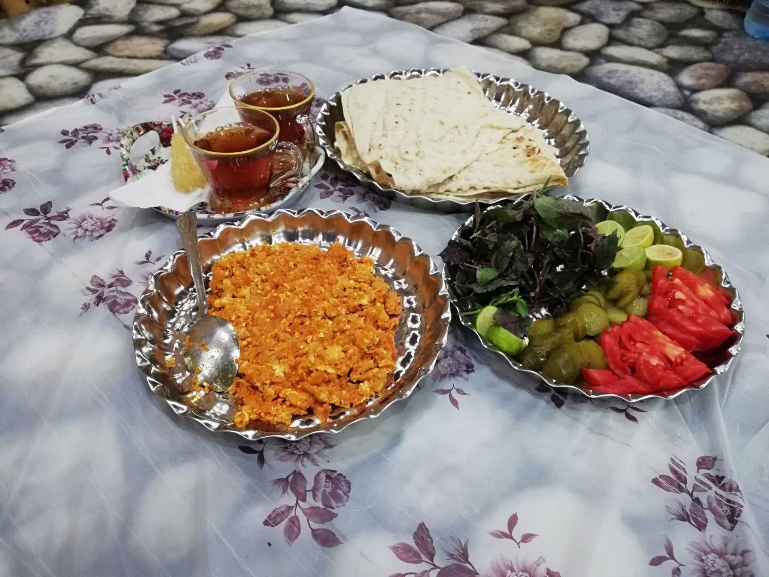 نیروی کار خانم جهت کار در کافه خانسالار|استخدام خدمات فروشگاه و رستوران|مسجد سلیمان, |دیوار
