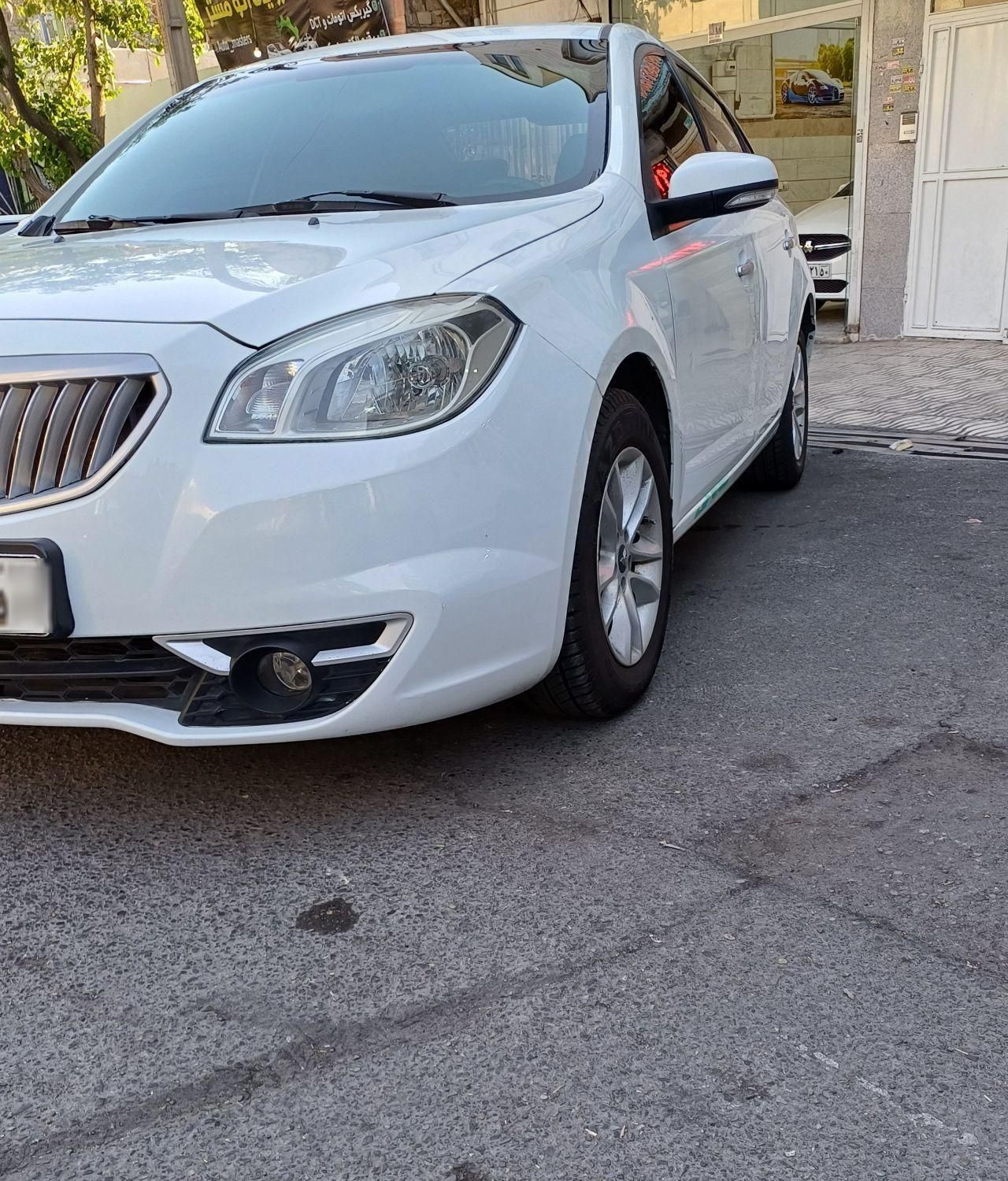 برلیانس H330 دنده‌ای 1650cc، مدل ۱۳۹۷|خودرو سواری و وانت|تهران, تهرانپارس شرقی|دیوار