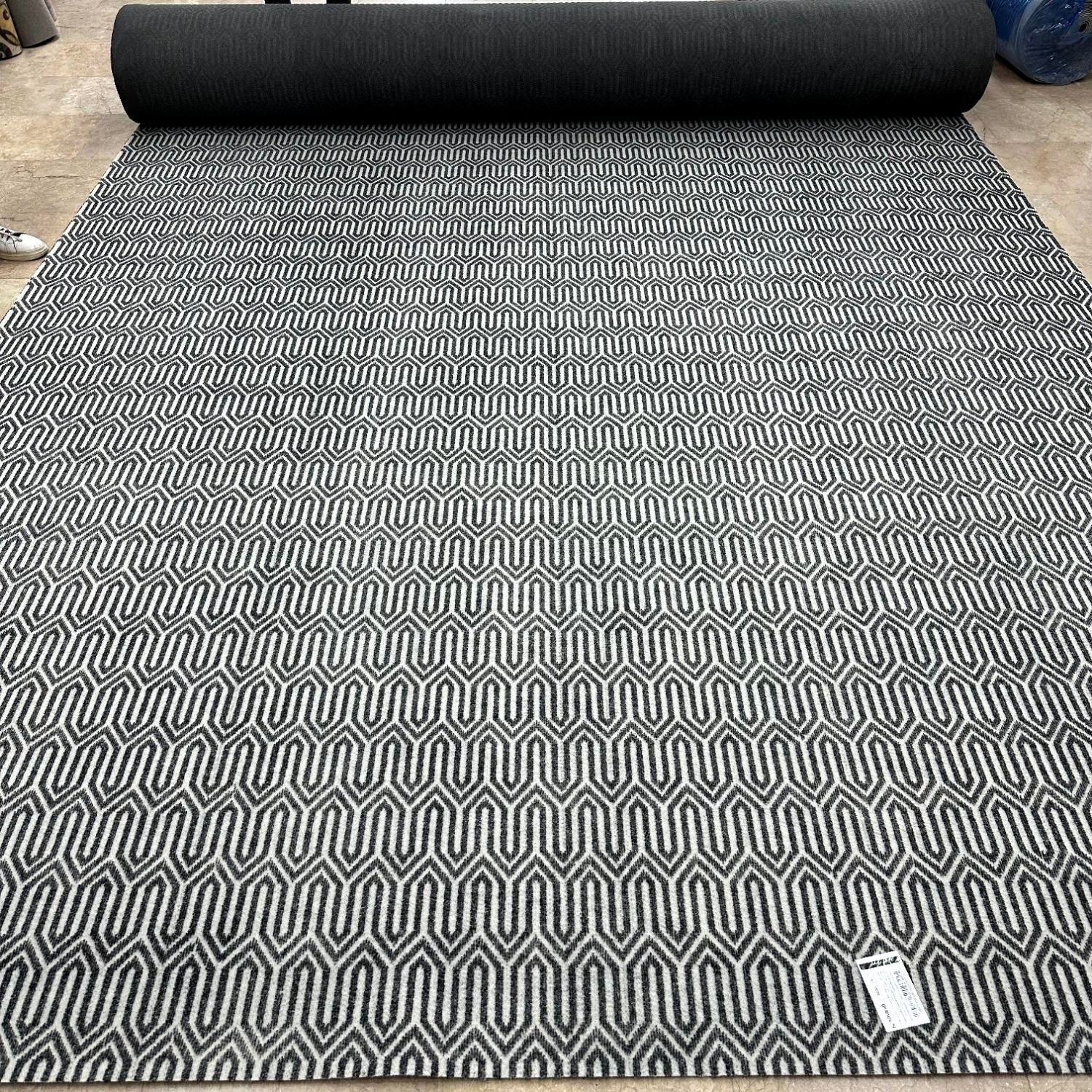 موکت سوزنی دولایه ظریف مصور|موکت|مشهد, توس (بلوار توس)|دیوار