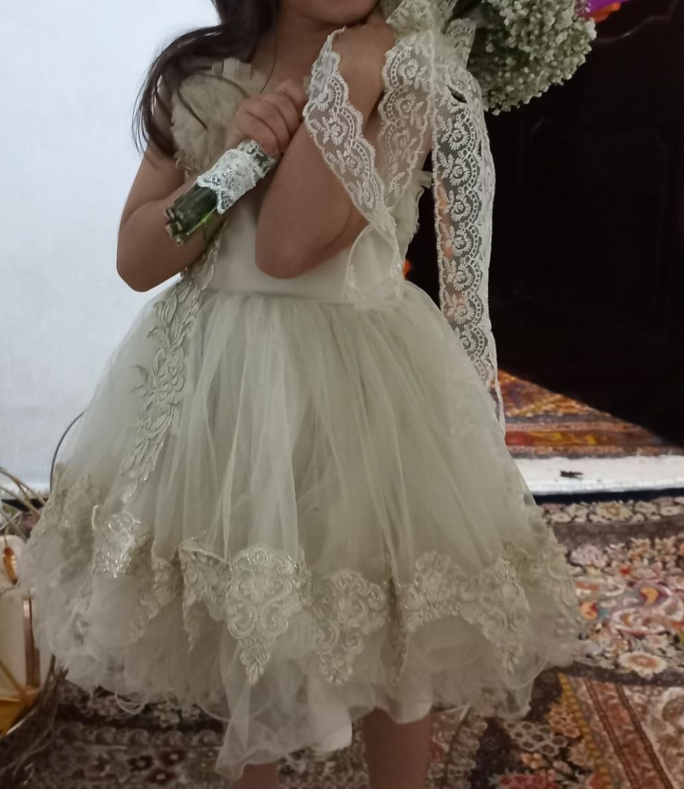 دوتا لباس عروسی بچه گانه ۳تا ۷ساله|کفش و لباس بچه|گلستان (تهران), |دیوار