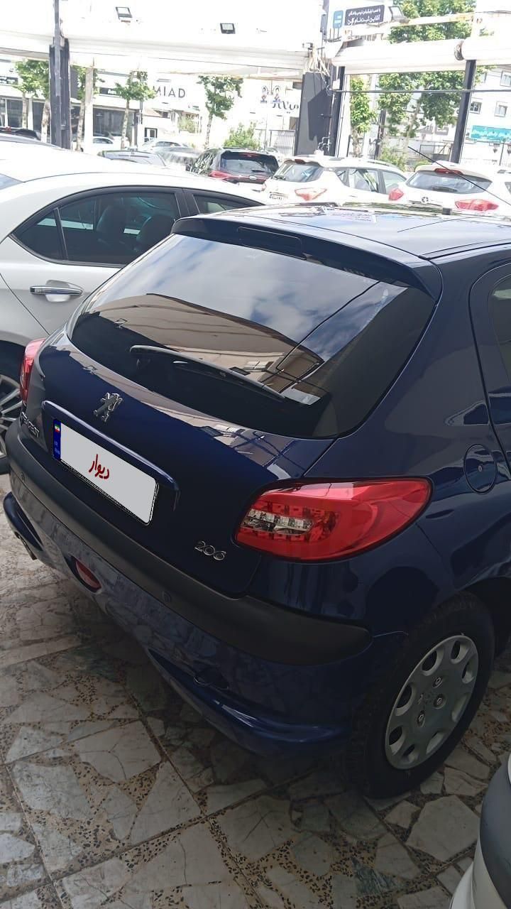 ۲۰۶ مدل ۹۸با کارکرد ۶۵۰۰۰ در رشت|خودرو سواری و وانت|رشت, لاکانی|دیوار
