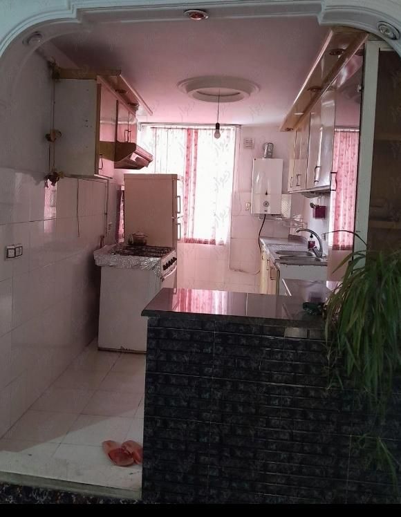 سوییت اجاره ای پارکینگ دار داخل شهر جوانرود|اجارهٔ کوتاه‌مدت آپارتمان و سوئیت|جوانرود, |دیوار