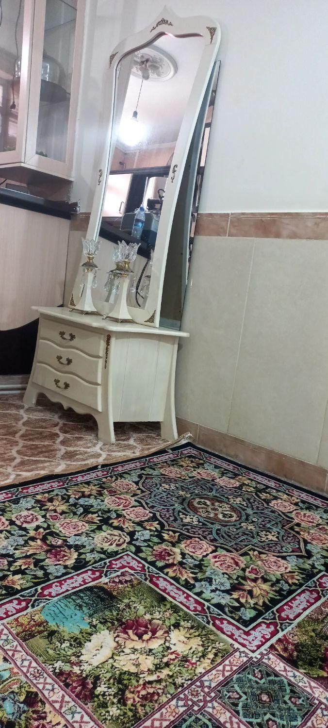ایینه و کنسول و میز tv|بوفه، ویترین، کنسول|کرمانشاه, |دیوار