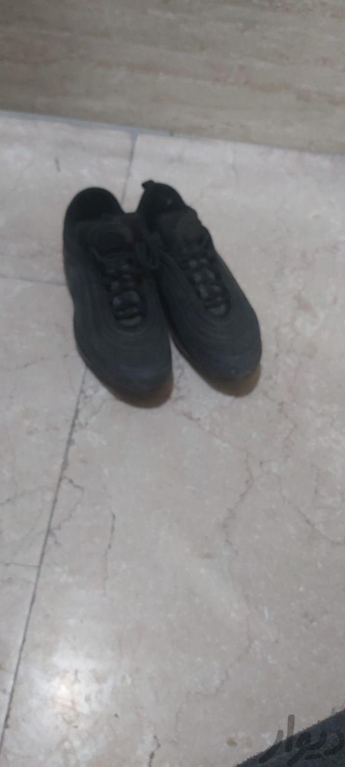 کفش نایک سایز ۴۰ است واصل بدون کارتون|کیف، کفش و کمربند|نجف‌آباد, |دیوار