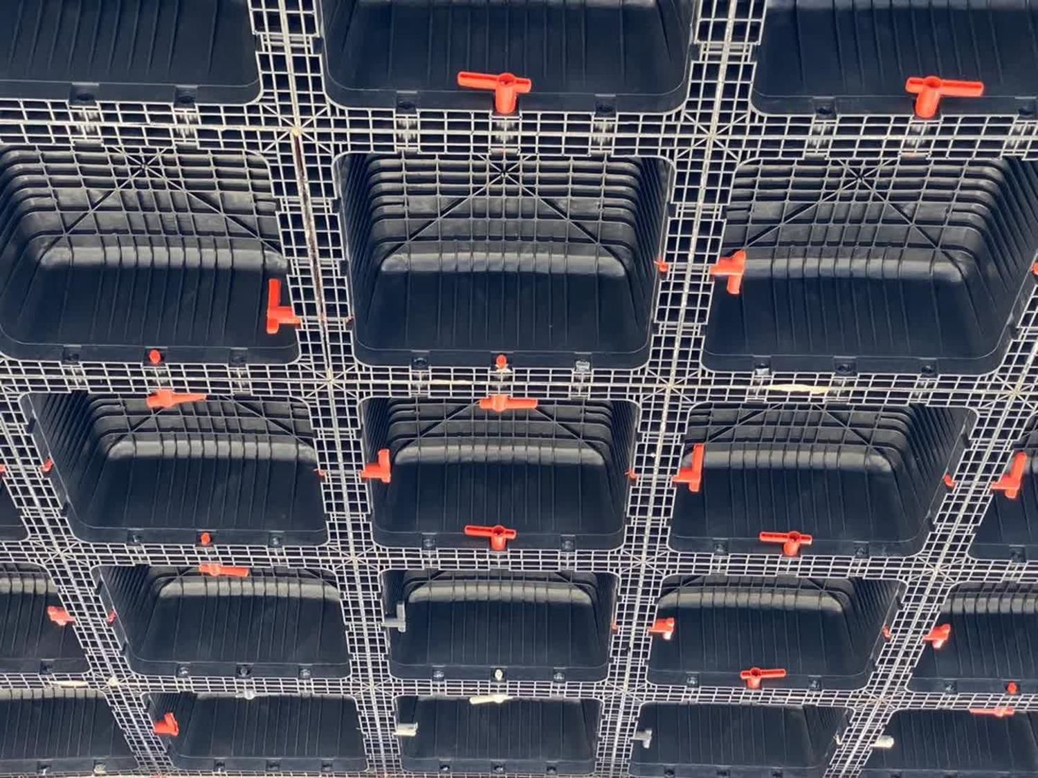 *قالب تخت پلیمری*قالب وافل*تولید و فروش|مصالح و تجهیزات ساختمان|زاهدان, |دیوار