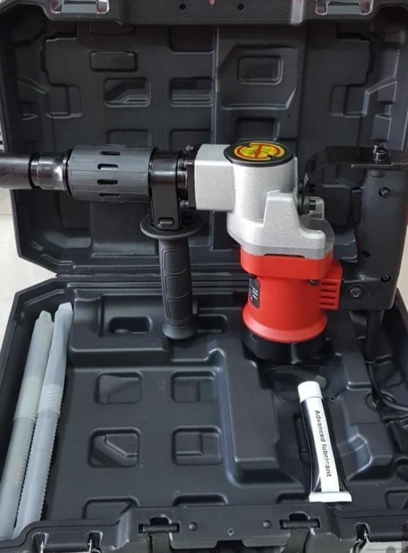 پیکور ۷ کیلویی گریتک پیکور ۸۱۰ دریل تخریب بتن کن|ماشین‌آلات صنعتی|شیراز, بازار|دیوار