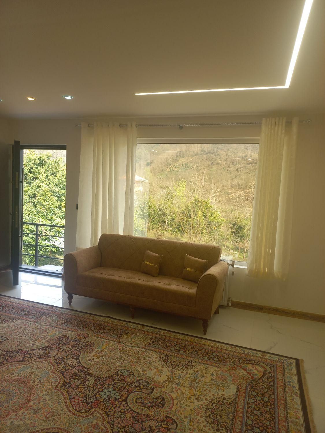 اجاره روزانه/هفتگی/ماهانه ویلا استخردار دره جیر|اجارهٔ کوتاه‌مدت ویلا و باغ|لاهیجان, آهندان|دیوار