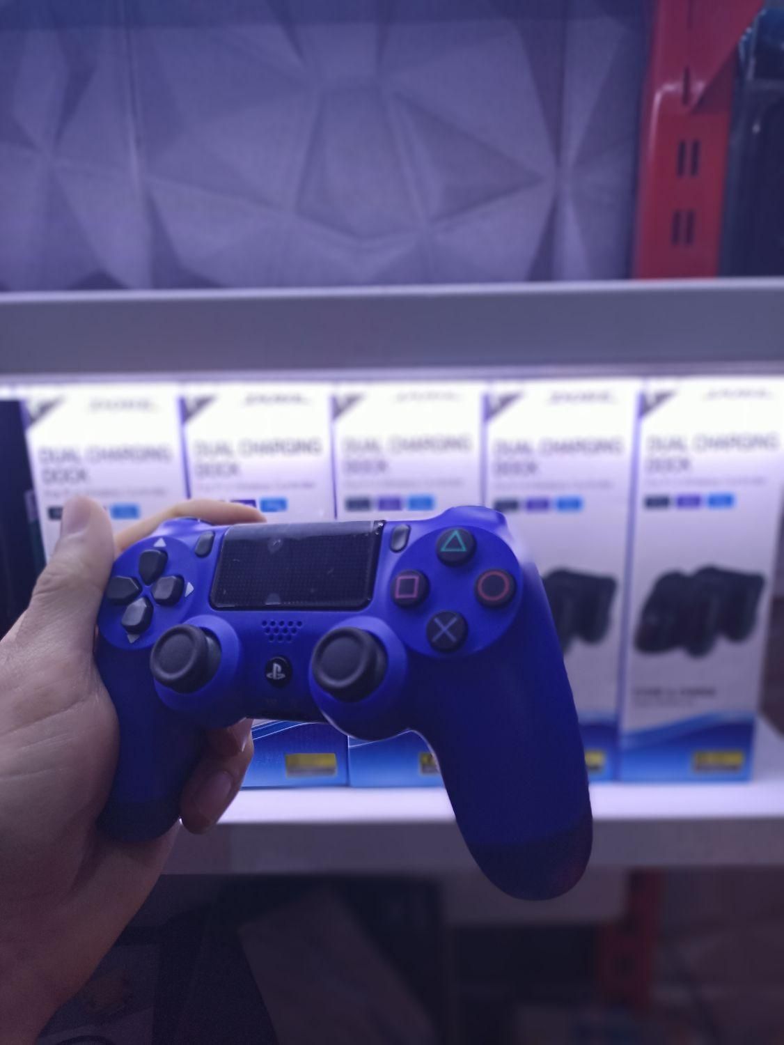 دسته ps4 درجه 1 رنگ های مختلف|کنسول، بازی ویدئویی و آنلاین|تبریز, |دیوار