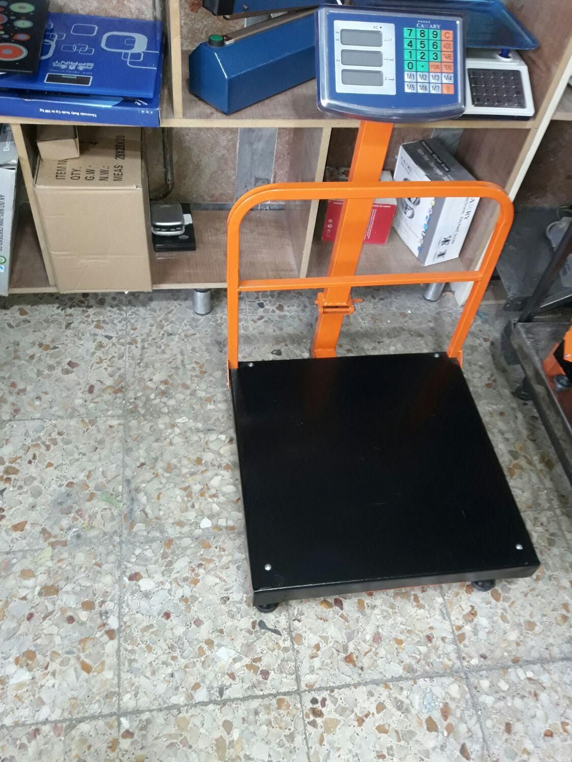 ترازو باسکول ۴۰۰کیلوگرمی با کفه ۵۰در۵۰|فروشگاه و مغازه|تبریز, |دیوار