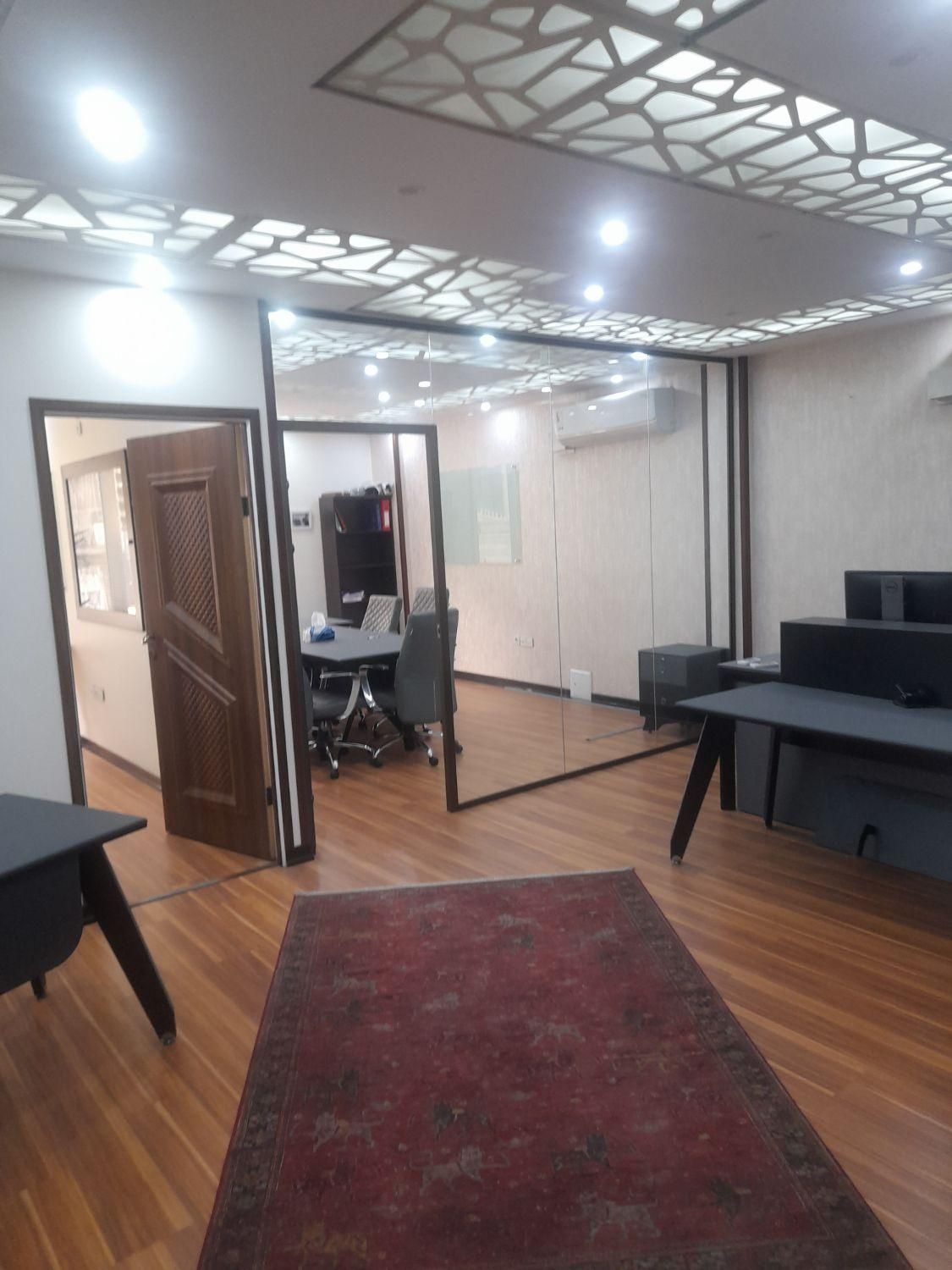 دفتر کار سند اداری/۹۷متر/خارج طرح/۳پارکینگ/فول|فروش دفتر کار، اتاق اداری، مطب|تهران, سنائی|دیوار