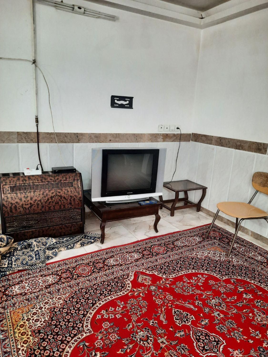 اجاره روزانه هفتگی و ماهانه ویلایی|اجارهٔ کوتاهمدت آپارتمان و سوئیت|مشهد, جوادیه|دیوار