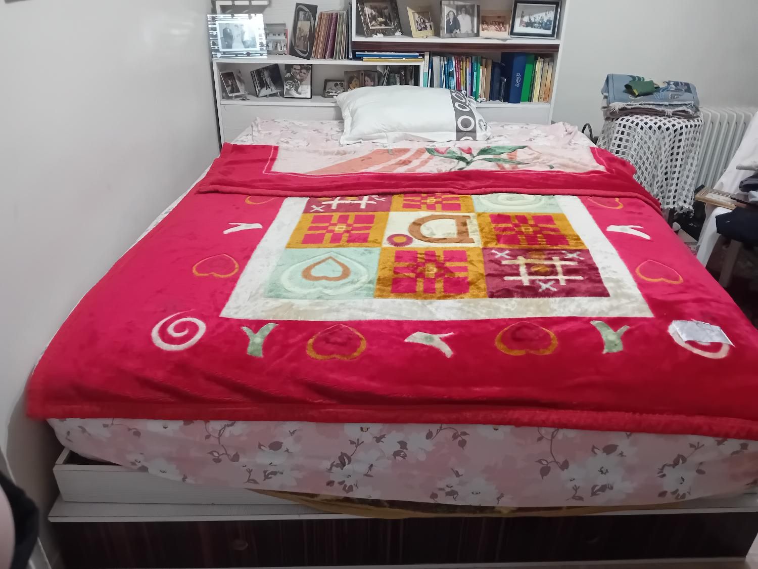 تخت خواب دو نفره با تشک و کتابخانه|تخت و سرویس خواب|تهران, میدان ولیعصر|دیوار
