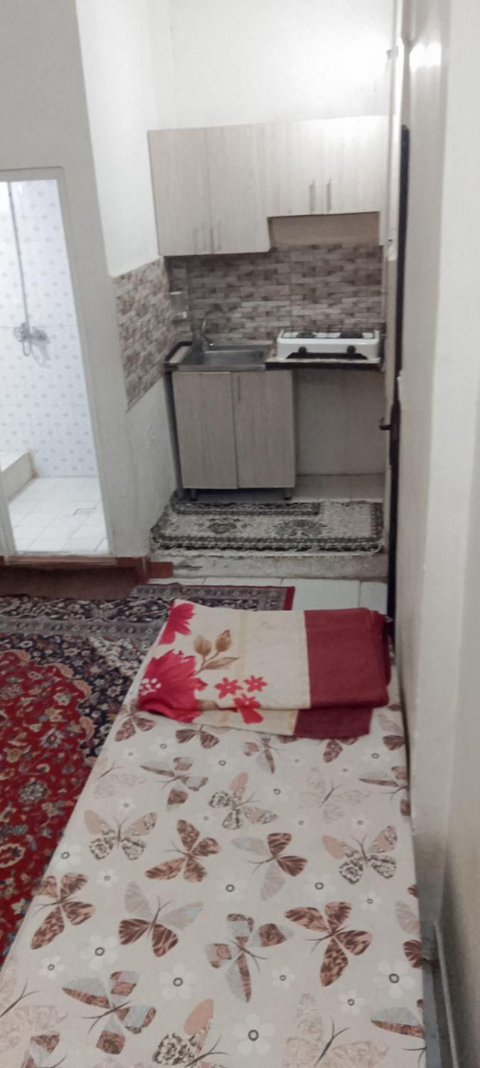 سوئیت 35 متری مستقل نزدیک حرم در بازار سرشور|اجارهٔ کوتاه‌مدت آپارتمان و سوئیت|مشهد, امام رضا (ع)|دیوار