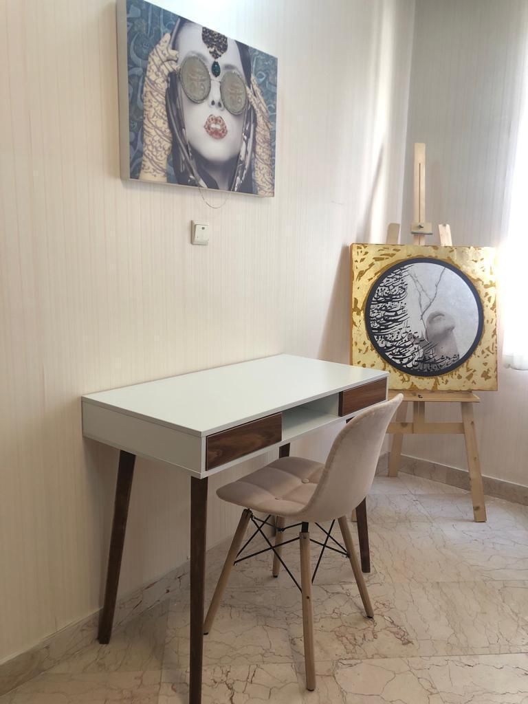 میز تحریر و مطالعه رنگ سفید گردویی|میز تحریر و کامپیوتر|تهران, نیروی هوایی (پیروزی)|دیوار