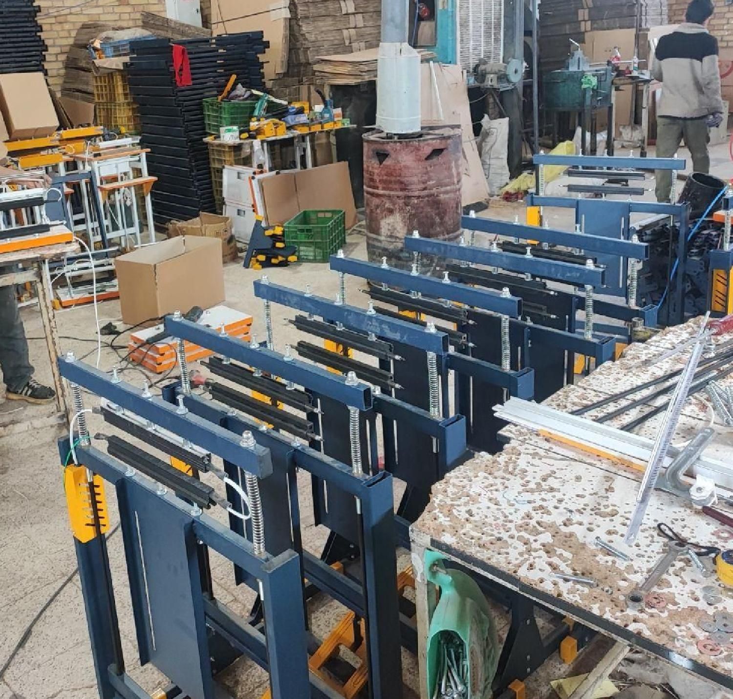 فروش دستگاه دوخت پدالی صادراتی پرس پلاستیک نایلون|ماشین‌آلات صنعتی|تهران, آذربایجان|دیوار