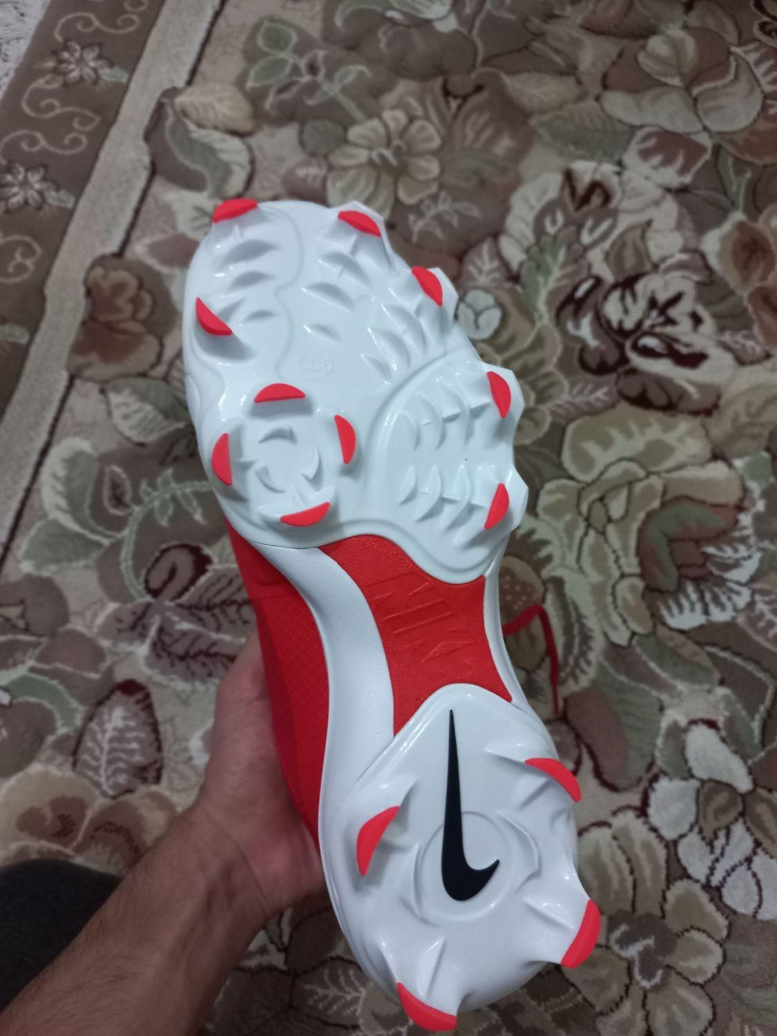 استوک(کفش فوتبال) نایک اصل مدل Force Trout9Pro MCS|کیف، کفش، کمربند|تهران, مینای جنوبی|دیوار