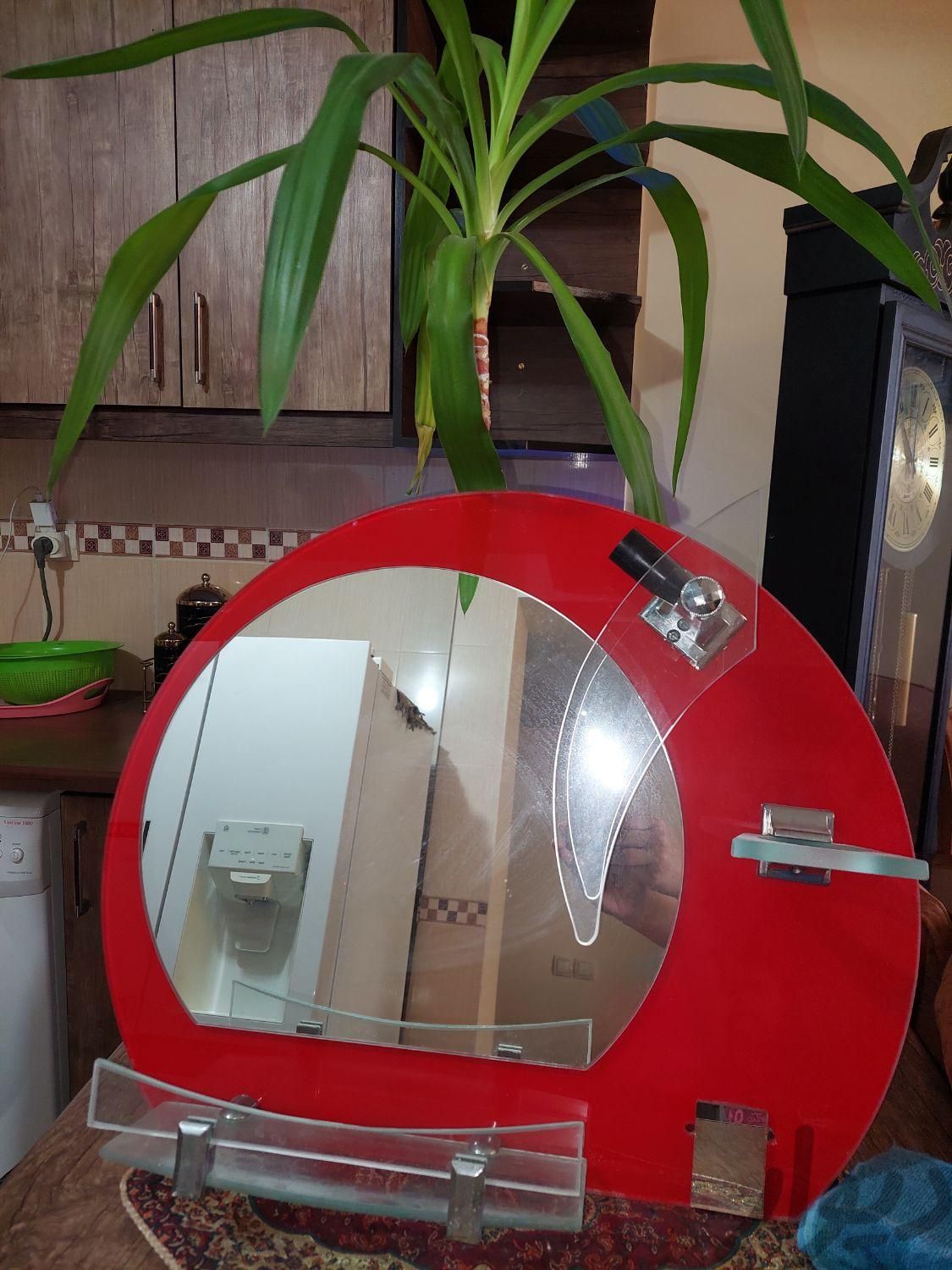 فروش آینه دستشویی و رو شویی کاملا سالم و مرتب|لوازم سرویس بهداشتی|شیراز, شهرک سراج|دیوار