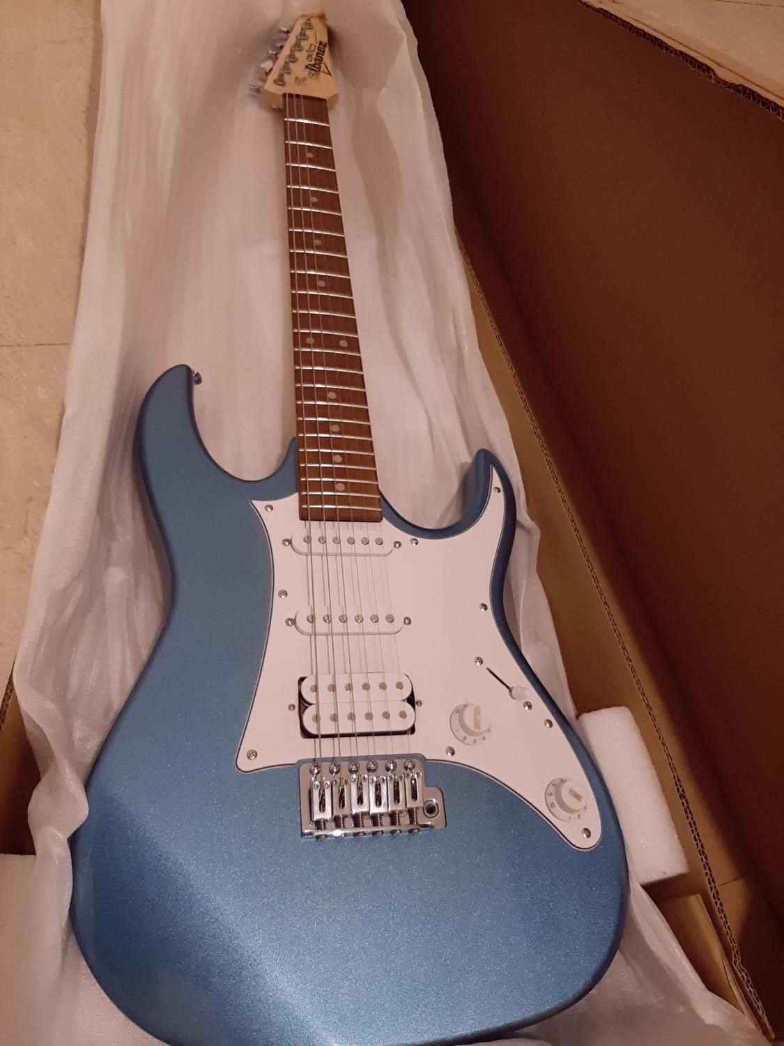 گیتار الکتریک Ibanez GRX40 MLB|گیتار، بیس، امپلیفایر|تهران, پاسداران|دیوار