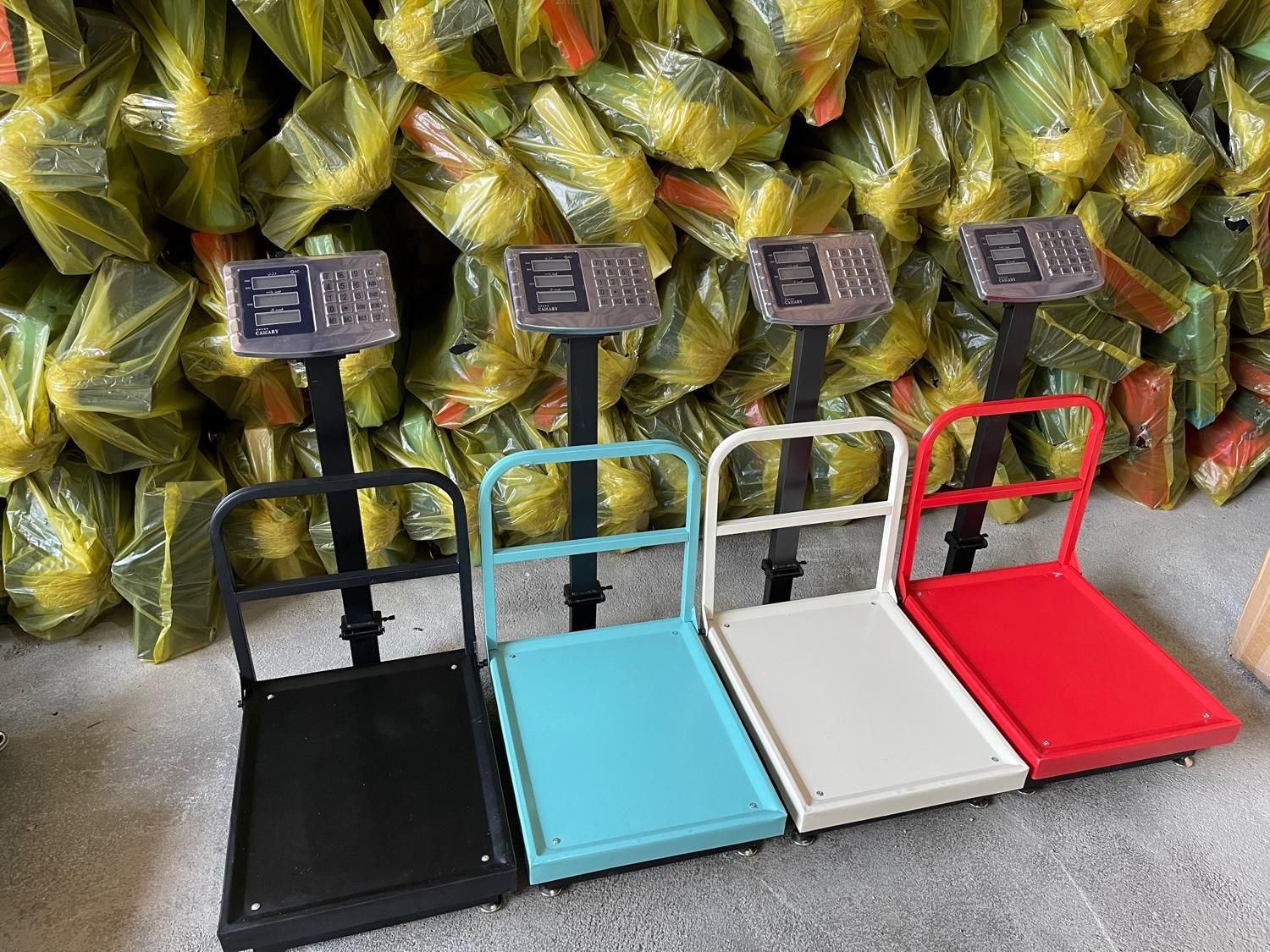 ترازو باسکول سیصدکیلوگرمی|فروشگاه و مغازه|کرج, ساسانی (قلمستان)|دیوار