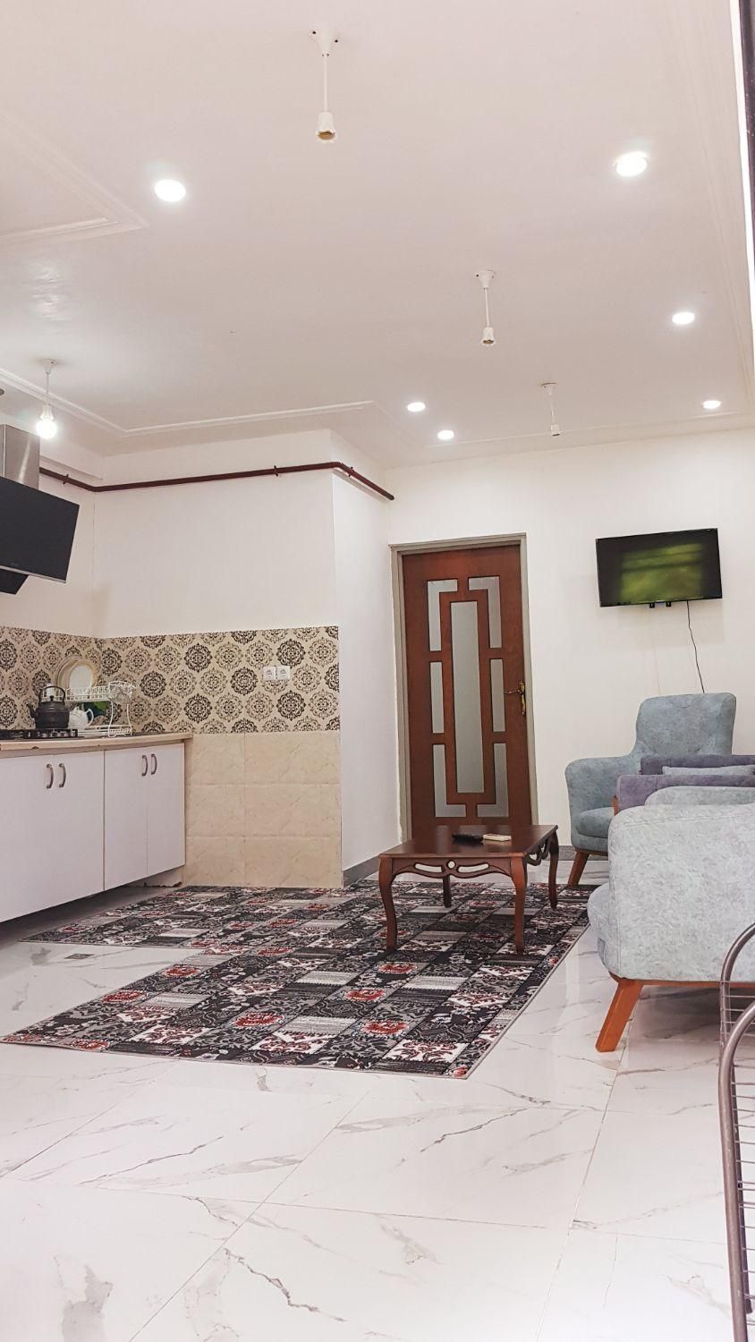 رشت مرکز شهر نامجو دربست نزدیک بازار|اجارهٔ کوتاهمدت آپارتمان و سوئیت|رشت, منظریه|دیوار