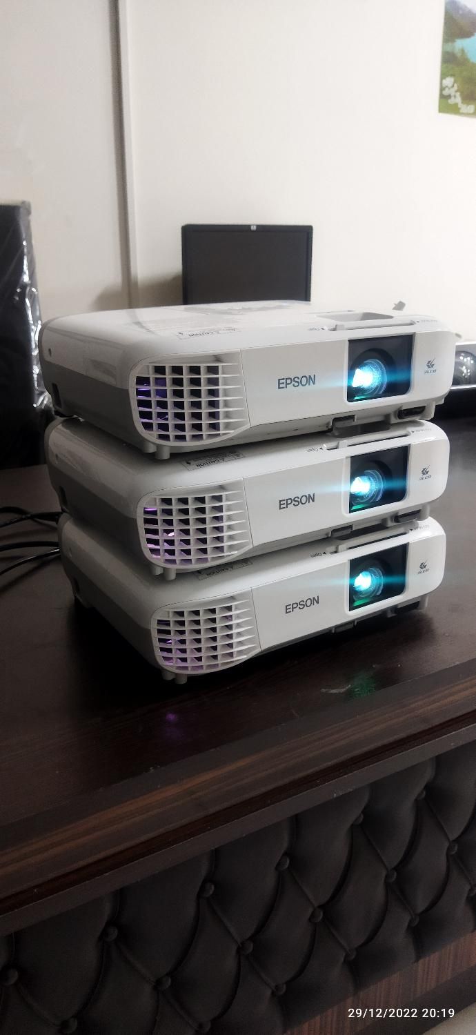 فروش تک و عمده ویدیو پروژکتور دهقان|تلویزیون و پروژکتور|کرج, اصفهانی‌ها|دیوار