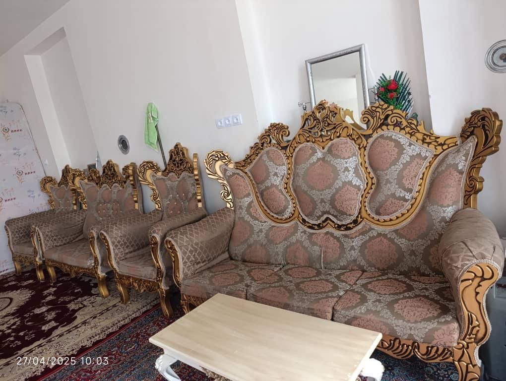 مبل سالم فقط و فقط سه تومن|مبلمان خانگی و میز عسلی|سراب, |دیوار