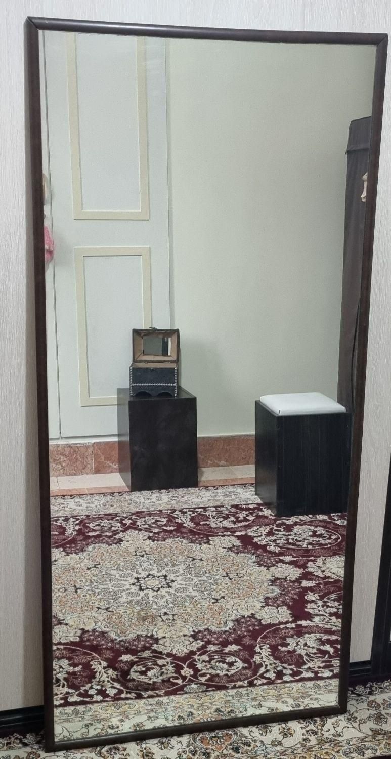 اینه قدی|آینه|تهران, سازمان برنامه|دیوار