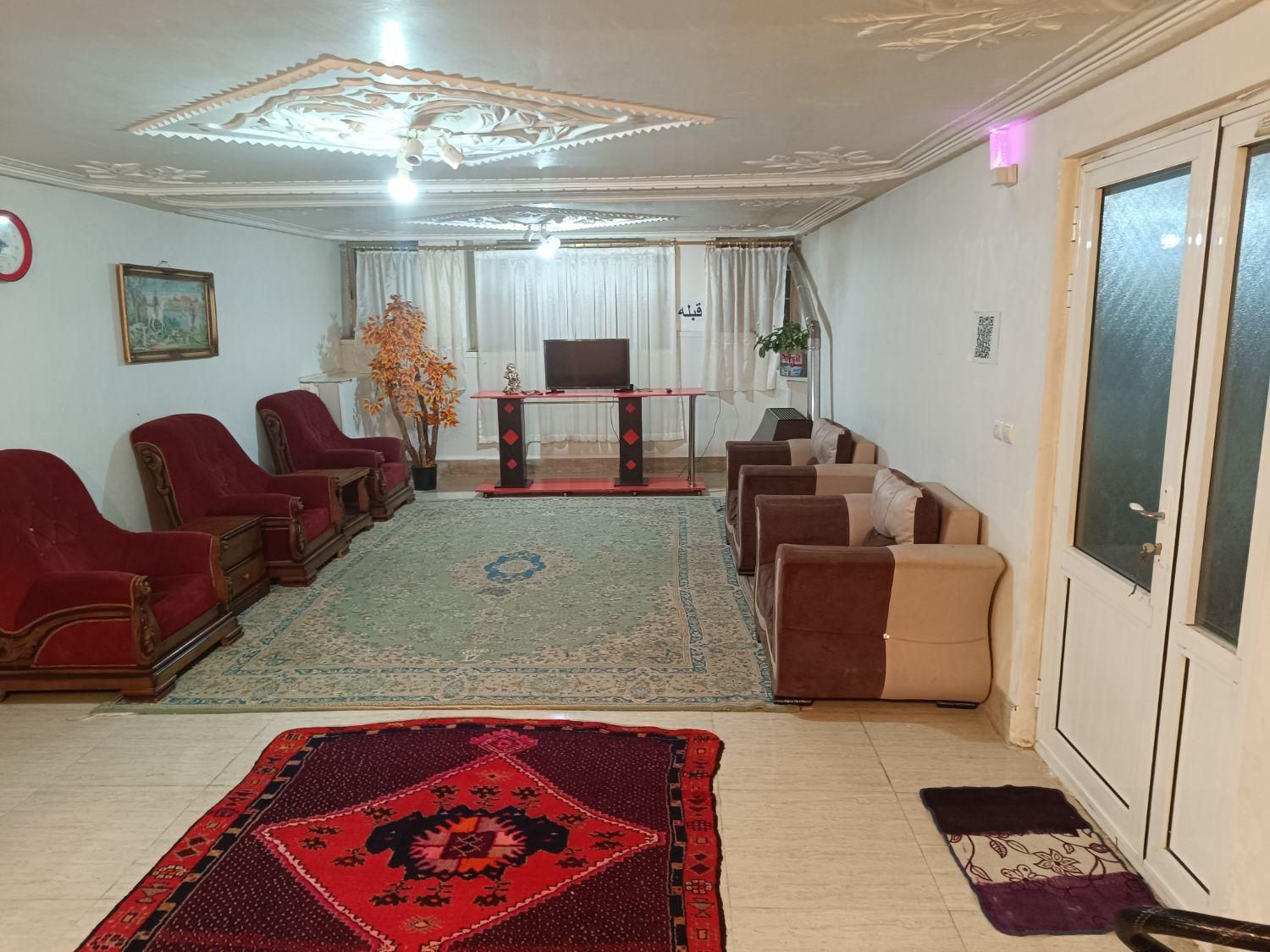 اجاره روزانه/هفتگی/ماهانه آپارتمان ۱۰۰ متری|اجارهٔ کوتاه‌مدت آپارتمان و سوئیت|ماکو, |دیوار