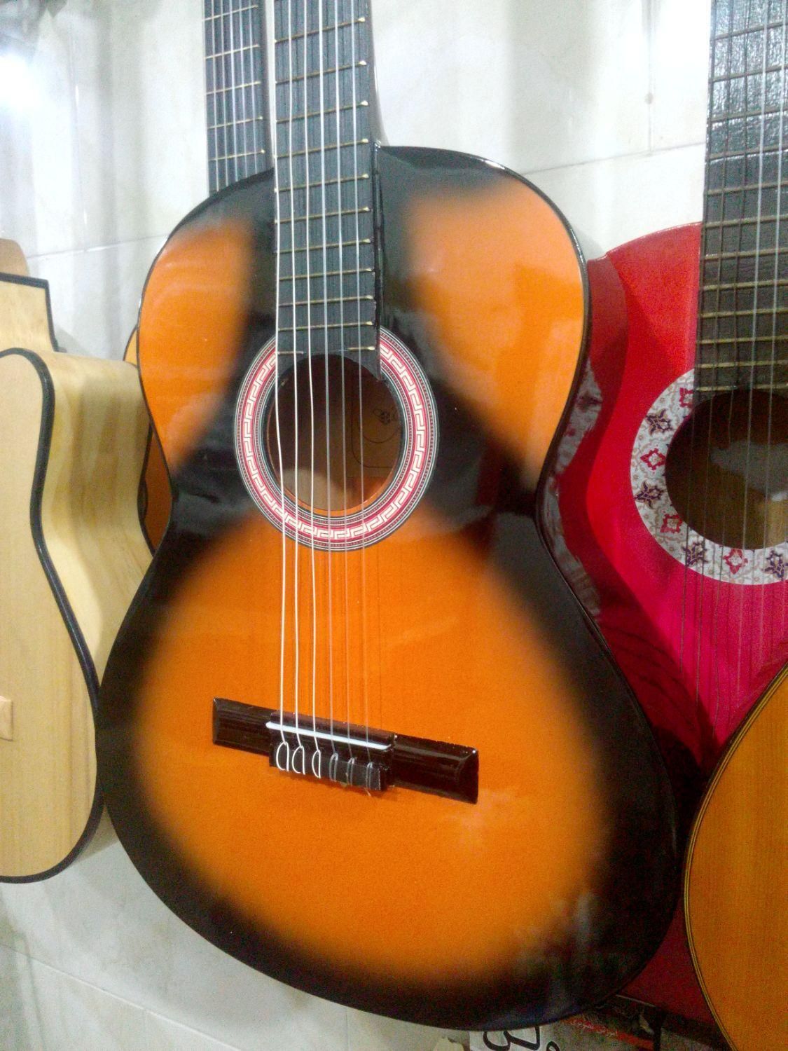 گیتار دیاموند الماس نشان|گیتار، بیس، امپلیفایر|آبادان, |دیوار