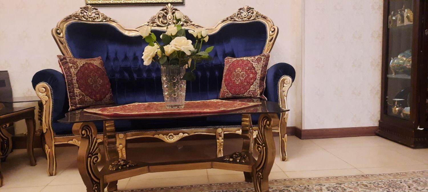 مبلمان چوبی ۷نفره بسیار تمیز|مبلمان خانگی و میز عسلی|اصفهان, نصرآباد|دیوار