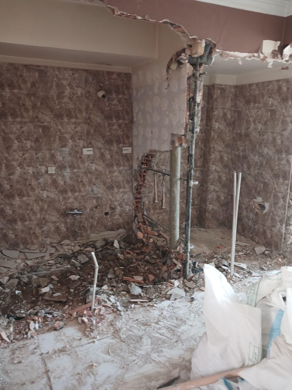 نصب پمپ آب لوله کشی تشخیص ترگیدکی لوله|خدمات پیشه و مهارت|تهران, صادقیه|دیوار