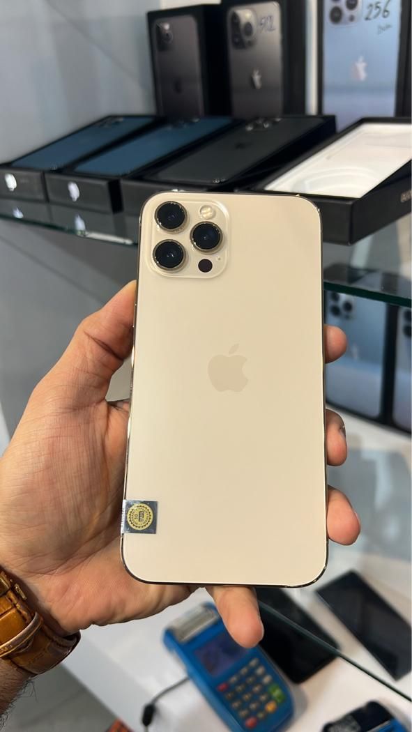 اپل iPhone 12 Pro با حافظهٔ ۲۵۶ گیگابایت|موبایل|بوشهر, |دیوار