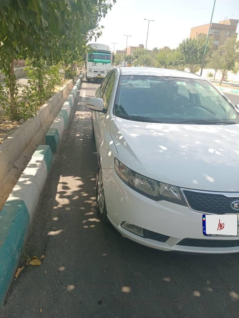 کیا سراتو مونتاژ دنده‌ای 1600cc، مدل ۱۳۹۵|خودرو سواری و وانت|تهران, پونک|دیوار