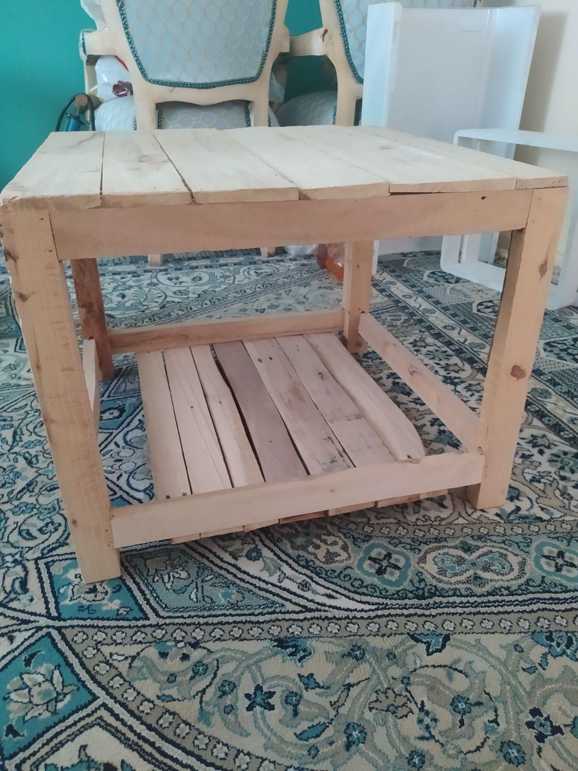 کرسی چوبی سایز60×60|بخاری، هیتر، شومینه|اصفهان, شهرک کوثر|دیوار