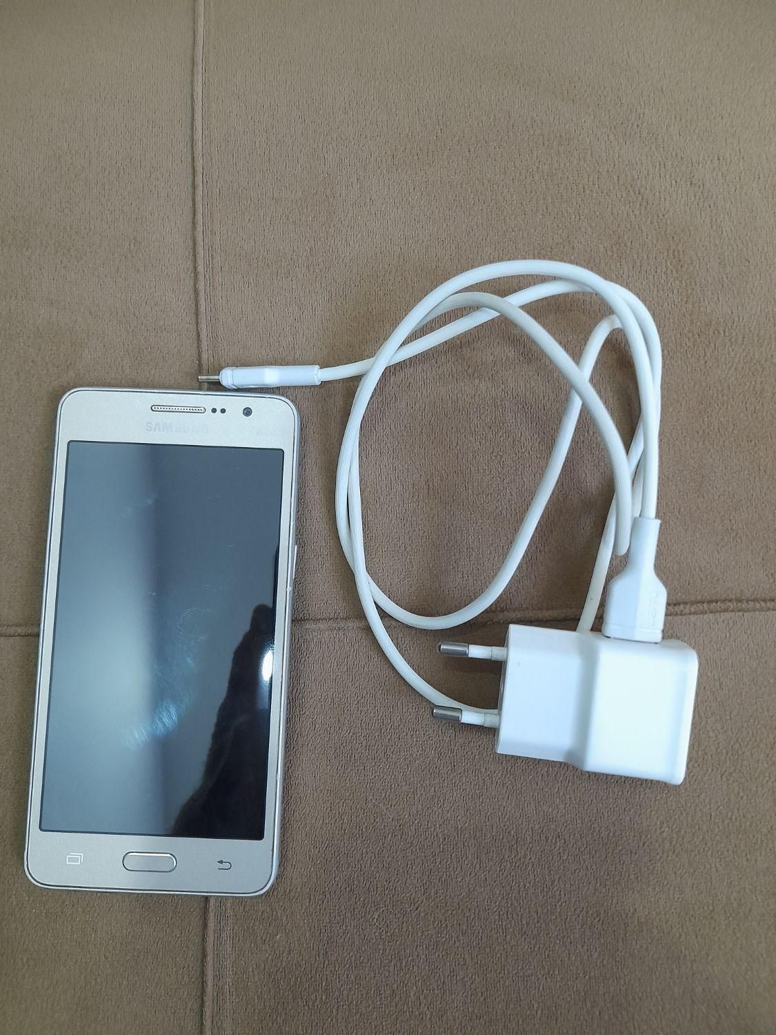 سامسونگ Galaxy A3 Duos با حافظهٔ ۱۶ گیگابایت|موبایل|اصفهان, بهارستان|دیوار