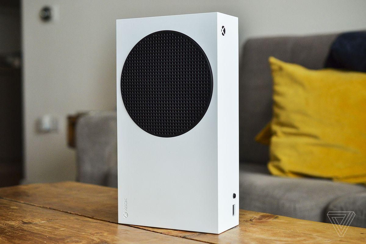 Xbox s ظرفیت 512 بازنشسته|کنسول، بازی ویدئویی و آنلاین|اهواز, زیتون کارمندی|دیوار