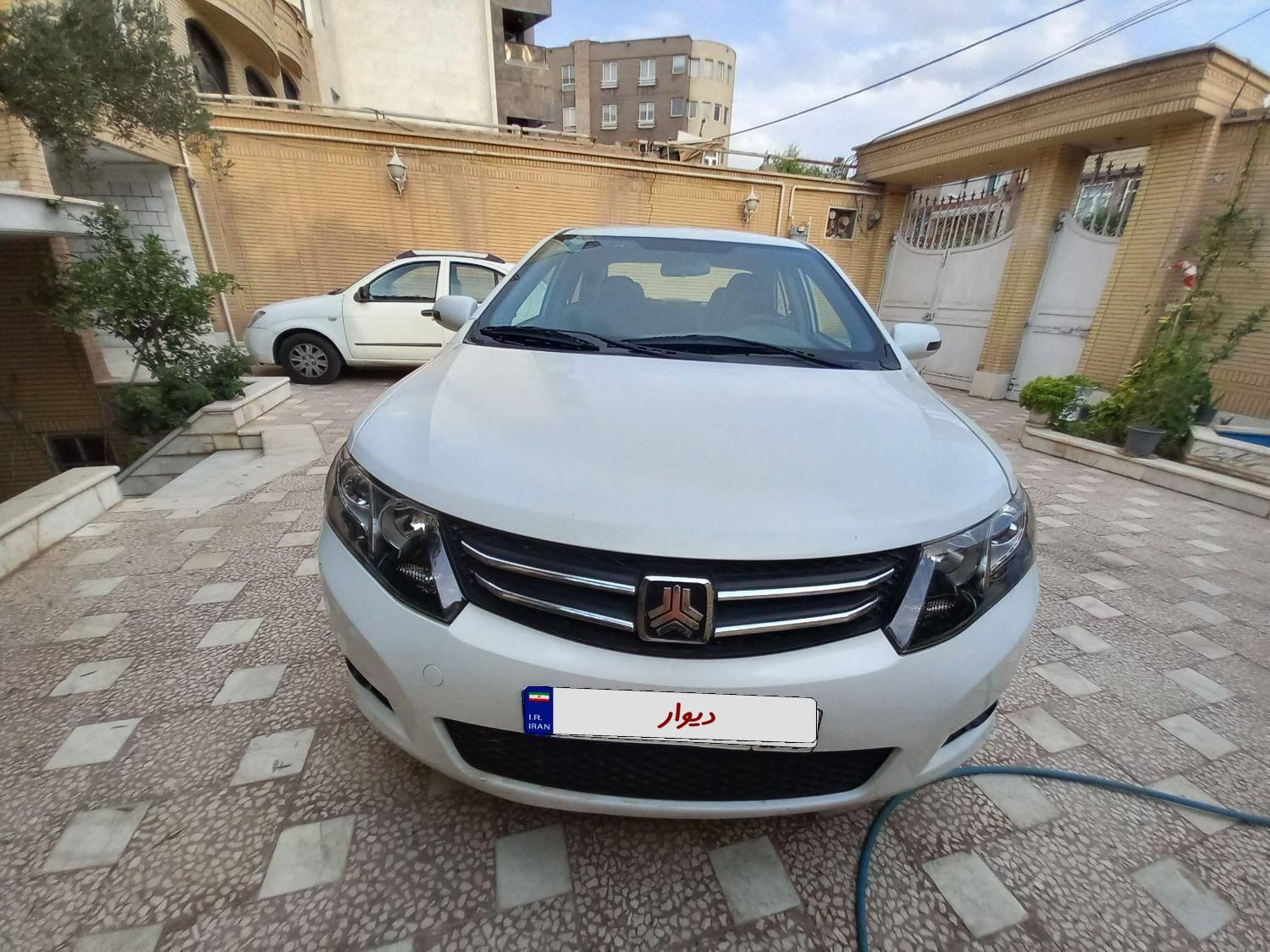 آریو اتوماتیک 1600cc، مدل ۱۳۹۶|خودرو سواری و وانت|کاشان, بهشتی|دیوار