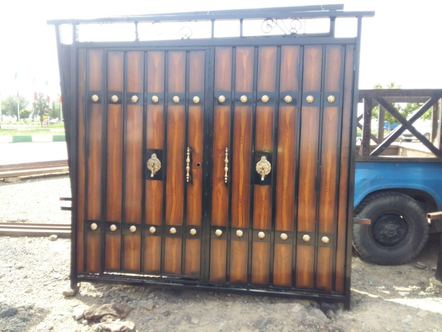 درب حیاط ویلا طرح چوب فرفوژه|مصالح و تجهیزات ساختمان|قزوین, |دیوار