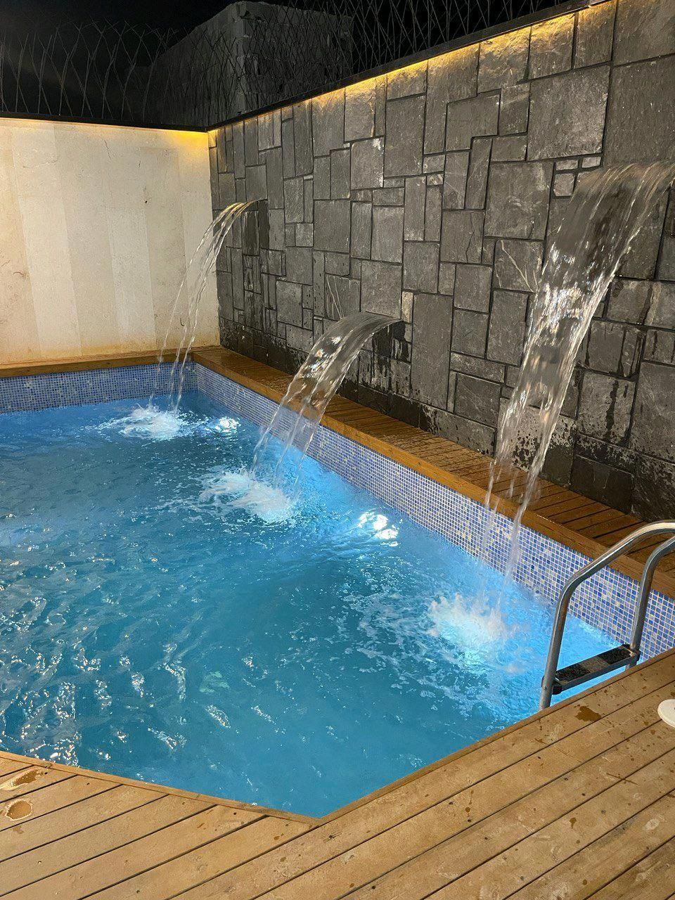 باغ ویلایی 420متر 300بنا در مهرآباد رودهن|فروش خانه و ویلا|رودهن, |دیوار