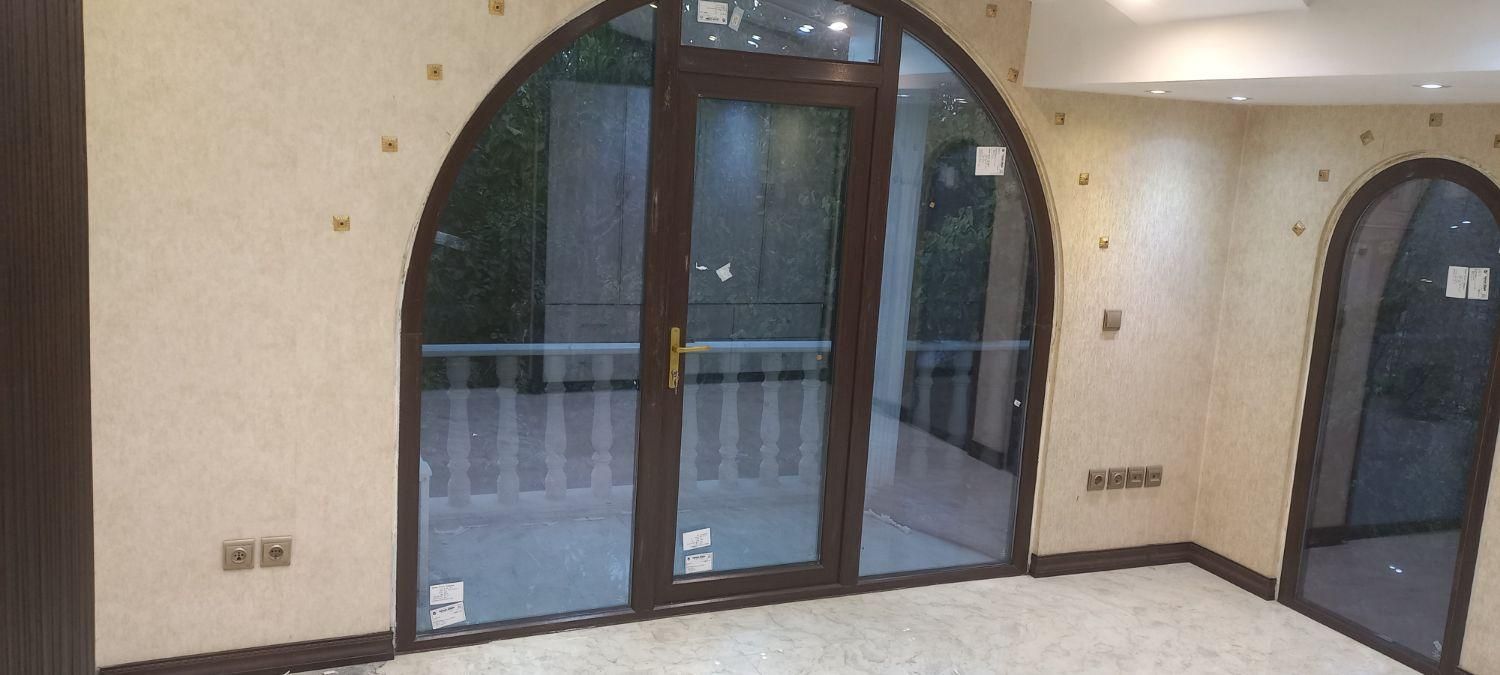 پنجره های عایق دوجداره UPVC|خدمات پیشه و مهارت|اصفهان, مشکین|دیوار