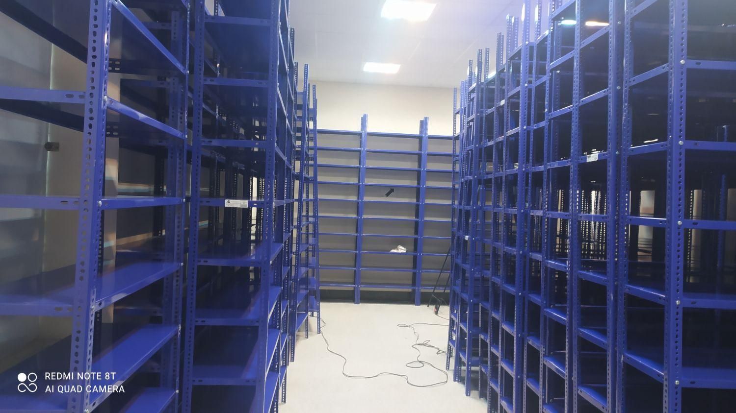 قفسه فلزی.  پیچ/ مهره  انبار آبی|فروشگاه و مغازه|اصفهان, قلعه طبره|دیوار